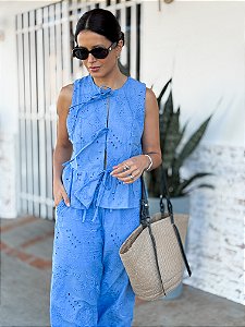 Blusa Laise 3 Laços