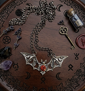 Pingente Moon bat - vermelho