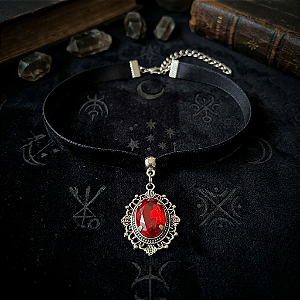Choker camafeu raven - vermelho