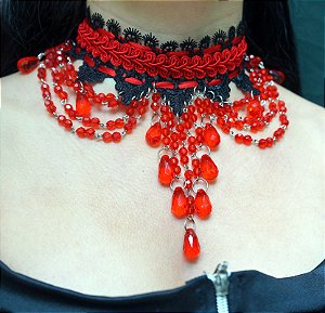 Gargantilha de renda Fenix