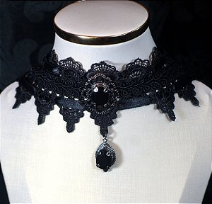 Gargantilha de renda Salém