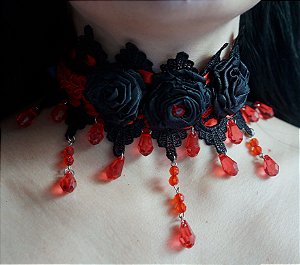 Gargantilha Drop's and roses