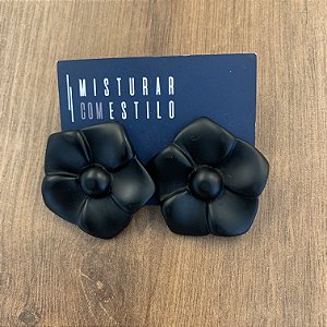 Brinco Flor De Resina - Preto - Fosco