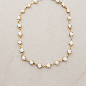 Colar Cora Estrela - Branco - Curto