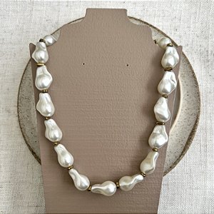Colar Pérolas Barrocas com Dourado
