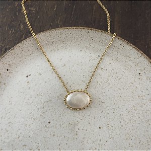 Colar Oval de Resina Aurora - madrepérola