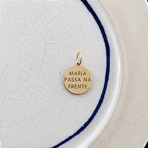 Medalha Maria Passa na Frente - M - Dourado