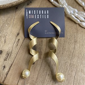 Brinco Lumière Espiral com Pérola