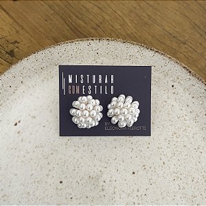 Brinco Buquê Pérolas