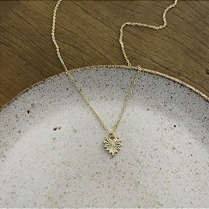 Colar Coração com Esferas