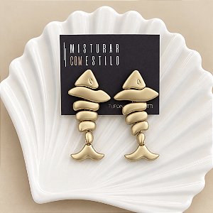 Brinco Peixe Lumière - Dourado Fosco