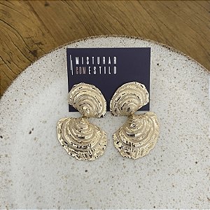 Brinco Concha Dupla - Dourado