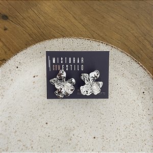 Brinco Flor Orquídea Martelada - Ródio