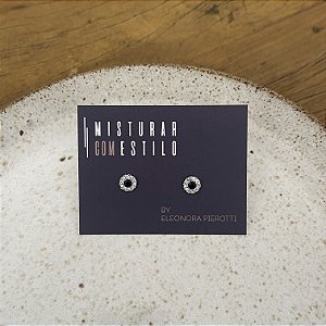 Brinco Pavê com Safira Azul