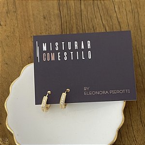 Argola Betina Mini de Zircônia - Dourado