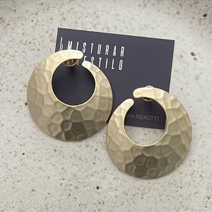 Meia Argola Martelada