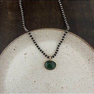 Colar Pedras Naturais Com Pingente Oval - Preto / Verde