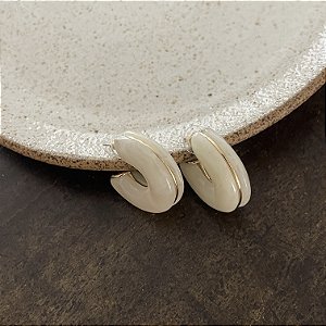 Argola Orla de Resina - Marfim