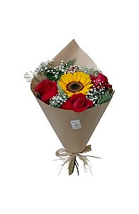 Buquê 4 Rosas e 1 Girassol