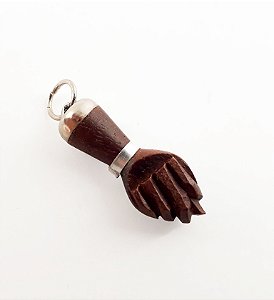 Pingente Figa de Madeira
