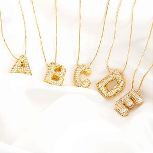 Colar Letra Bubble Cravejada em Zircônia Banhado a Ouro 18k