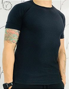 Camiseta Poliamida Preta Masculina