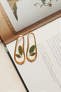 Brinco arruda dourado
