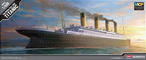 Academy - RMS Titanic - 1/400