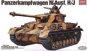 Academy - Panzerkampfwagen IV Ausf. H/J - 1/35