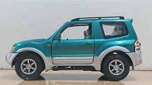 Saico - Mitsubishi Pajero EXCEED com Fricção - 1/32 (Sem Caixa)