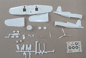 Revell - Corsair - 1/72 (Sucata)