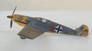 HTC - Messerschmitt Bf-109 (Kit Montado/Sucata) - 1/72