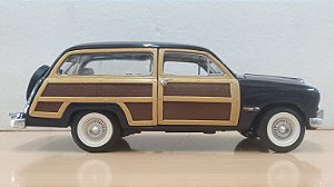 Sucata - Ford Woody Fleetmaster 1948 - 1/24 (sem caixa)