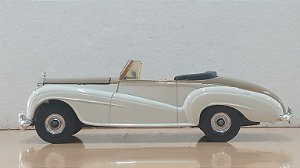 Corgi - Rolls Royce Silver Dawn 1952 - 1/36 (sem caixa)
