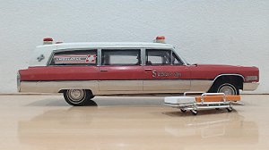 Sucata - Cadillac S&S 48 Ambulance 1966