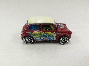 Hot Wheels - Morris Mini - 1/64 (Sem Caixa)