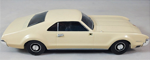 Del Prado - Oldsmobile Toronado - 1/43