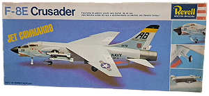 REVELL BRASIL - F-8E Crusader - 1/72