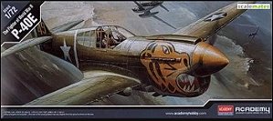 Academy - P-40E - 1/72