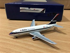 Aero Classics - Boeing 737-200 "Delta Airlines" - 1/400