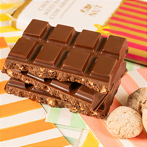 Chocolate NUT Meio Amargo com Amaretto
