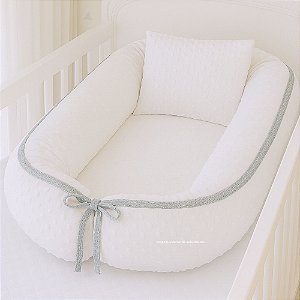 Ninho Redutor Bolha + Travesseiro - Pelúcia Off White / Cordão Tricot Cinza Steal