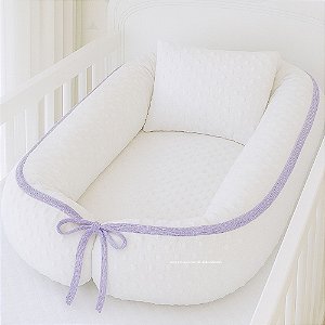 Ninho Redutor Bolha + Travesseiro - Pelúcia Off White / Cordão Tricot Lilás Depeche