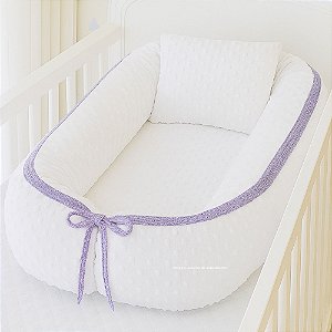 Ninho Redutor Bolha + Travesseiro - Pelúcia Off White / Cordão Tricot Lilás Atlanta