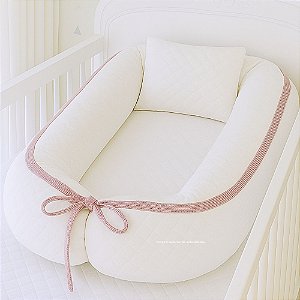 Ninho Básico + Travesseiro - Malha Jaquard Branco / Cordão Tricot M.Rosa