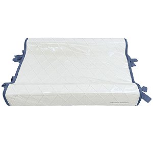 Trocador Anatômico - Tricot Branco / Trama Losango - Com Bordinhas E Laço Em Azul Tirreno