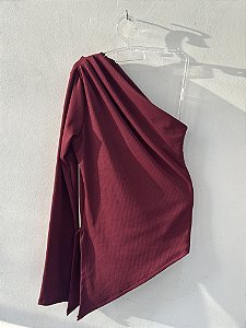 Blusa Ombro Único Vinho - Marrom