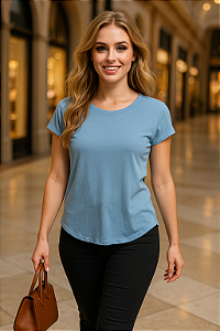 Camiseta Azul Básica