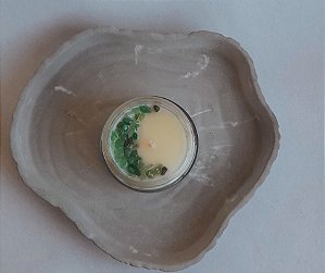 Vela Vegetal Perfumada de Bamboo e Cristais de Quartzo Verde