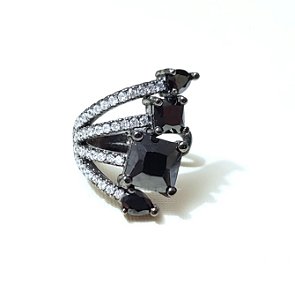 Piercing em Prata com Zirconias Brancas e Negras